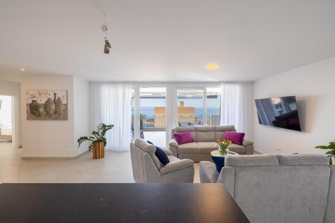 Villa Smaragd - Lapis - Luxury Apartment With Shared Pool Макарска Экстерьер фото