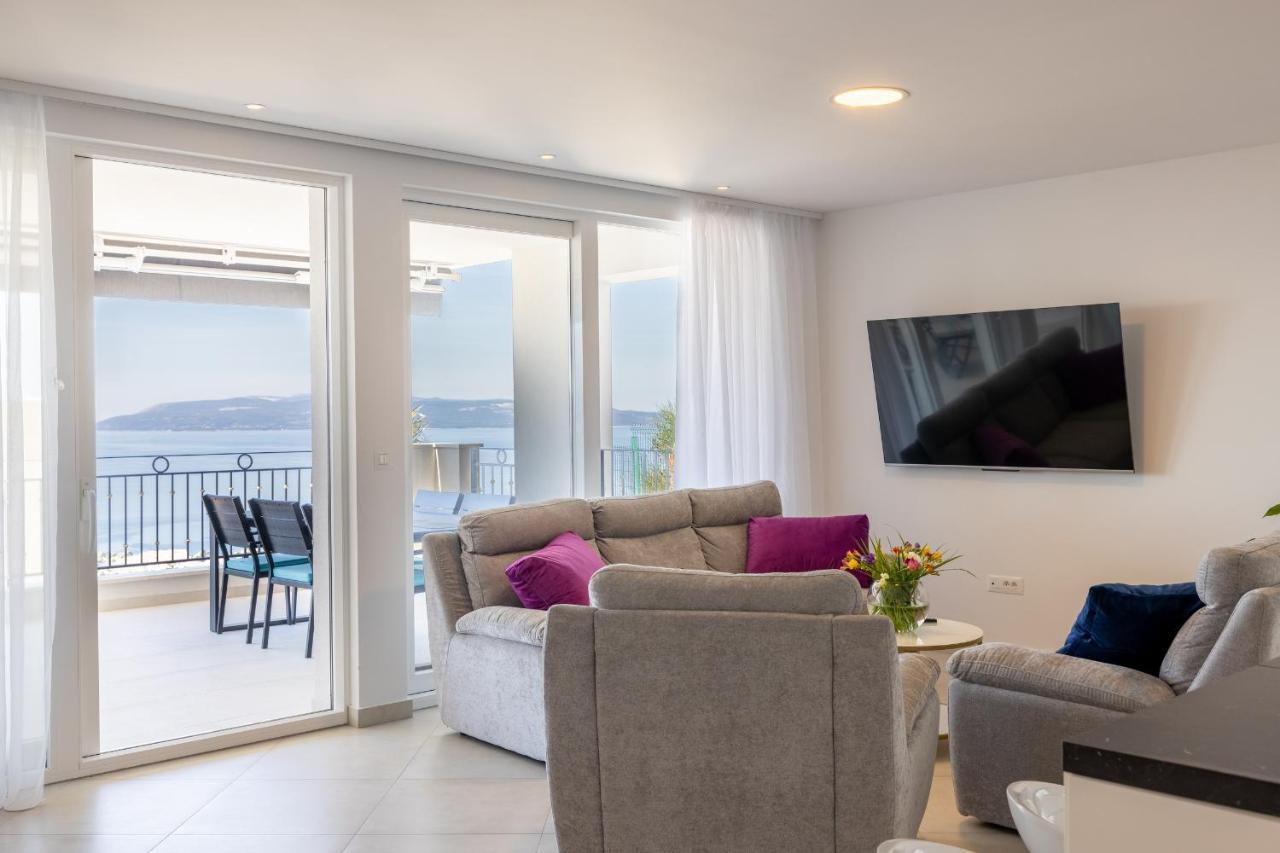 Villa Smaragd - Lapis - Luxury Apartment With Shared Pool Макарска Экстерьер фото