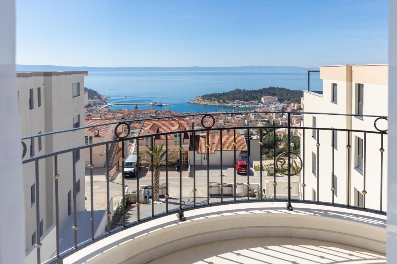 Villa Smaragd - Lapis - Luxury Apartment With Shared Pool Макарска Экстерьер фото